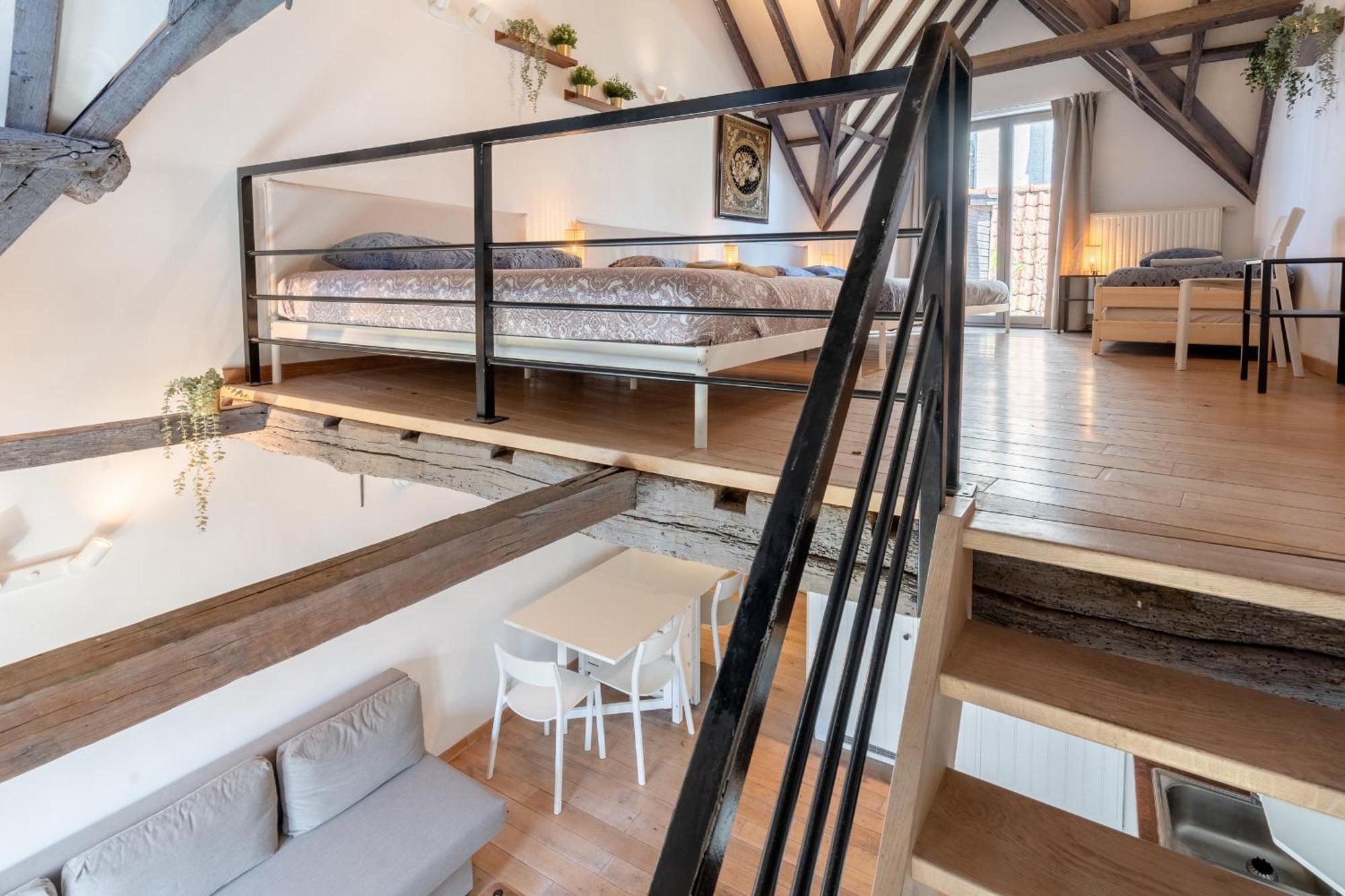 Tempel Triplex & Duplex At Historic Heart Of Apartment