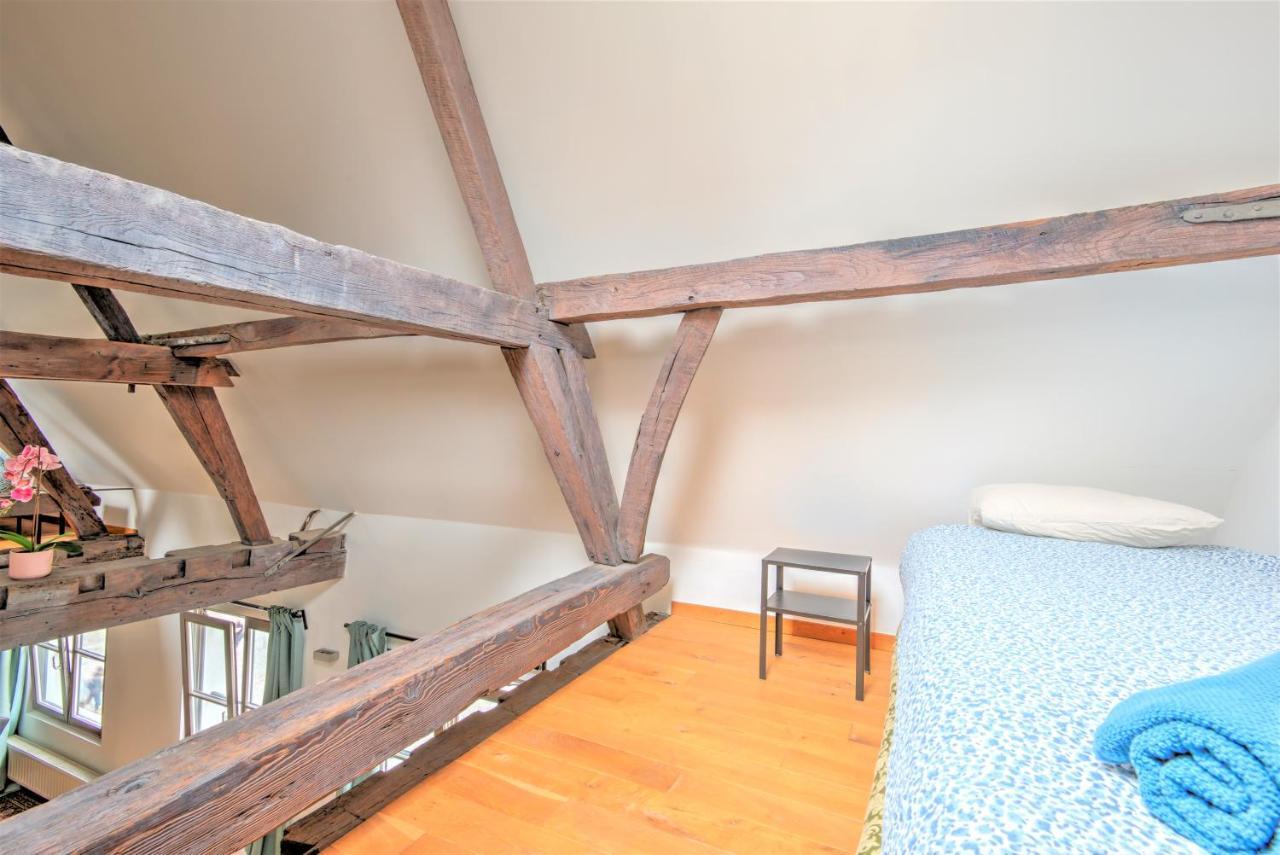 Tempel Triplex & Duplex At Historic Heart Of *