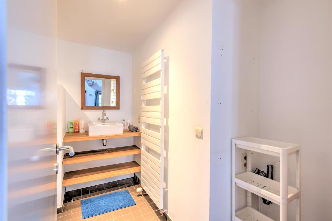Tempel Triplex & Duplex At Historic Heart Of *